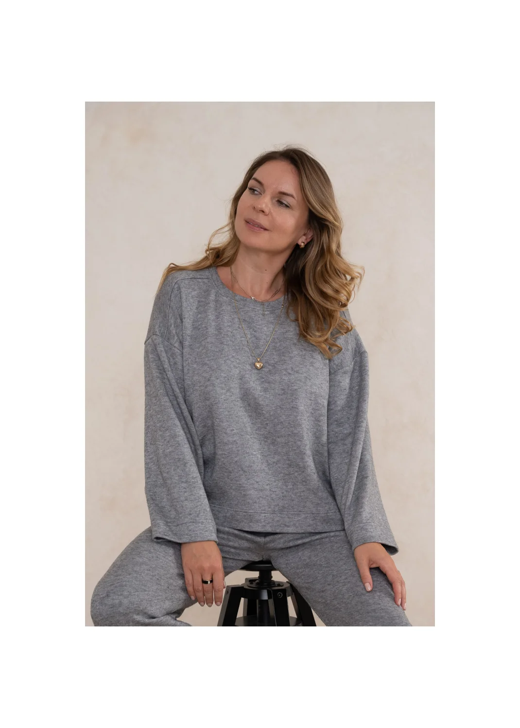 Sweatshirt DANIELLA szary - 125531