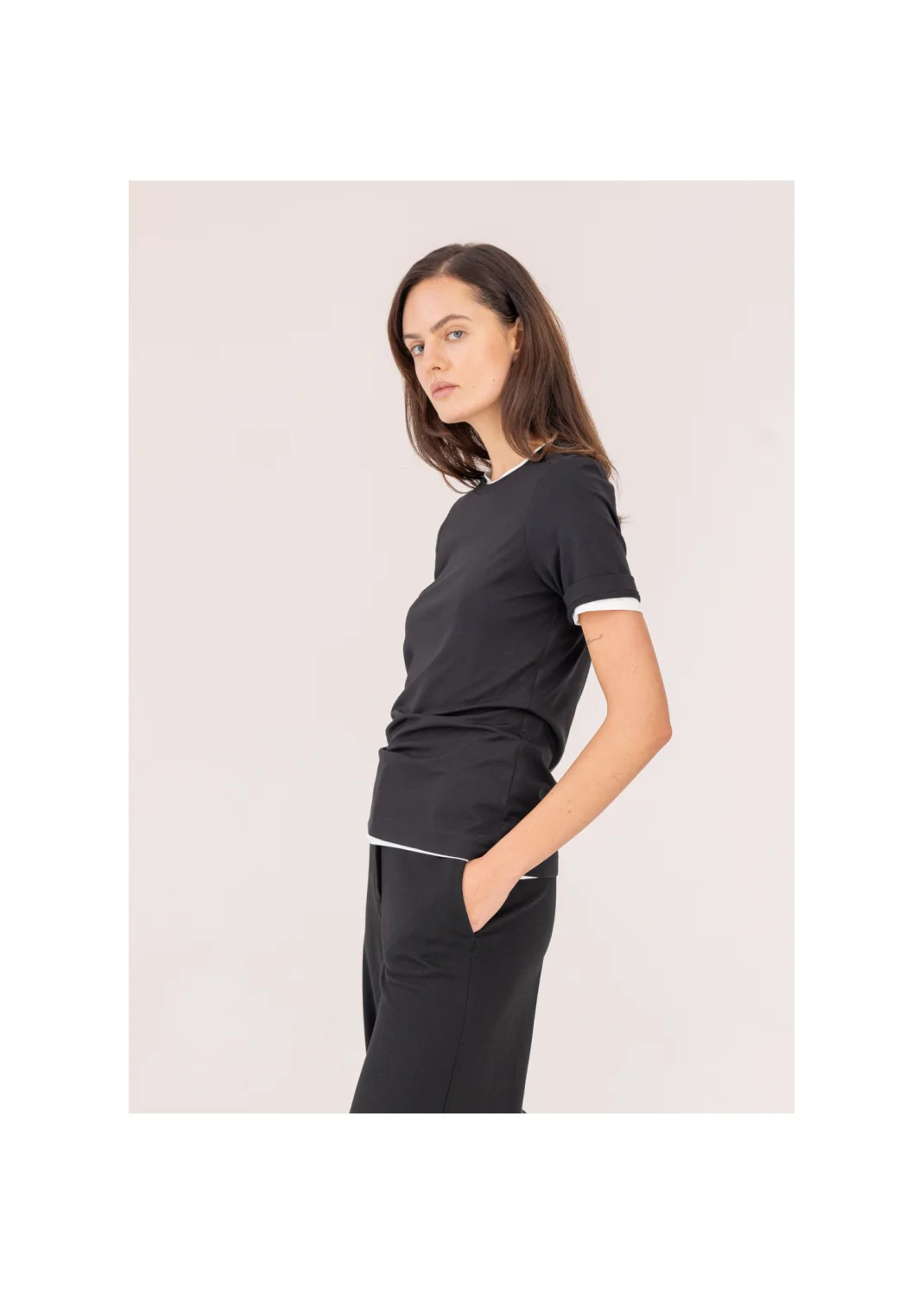 NERINE black t-shirt - 209910